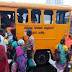 நாய் பிடிக்கும் வண்டிக்குள் பொதுமக்கள்.. அதிர்ச்சிக் காட்சி..