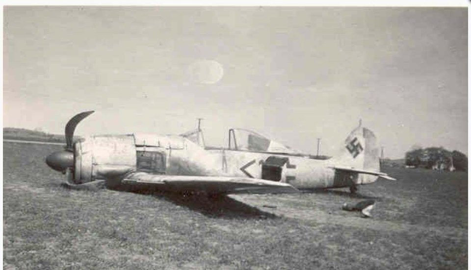 FalkeEins - the Luftwaffe blog: late war crash-landed Fw ...