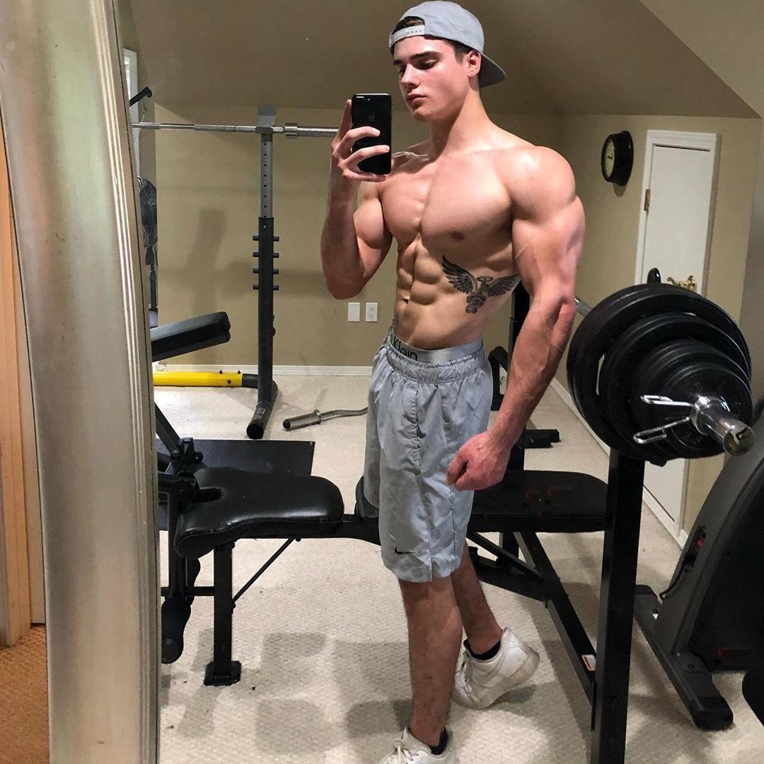 Great Abs Selfie great-abs-selfie