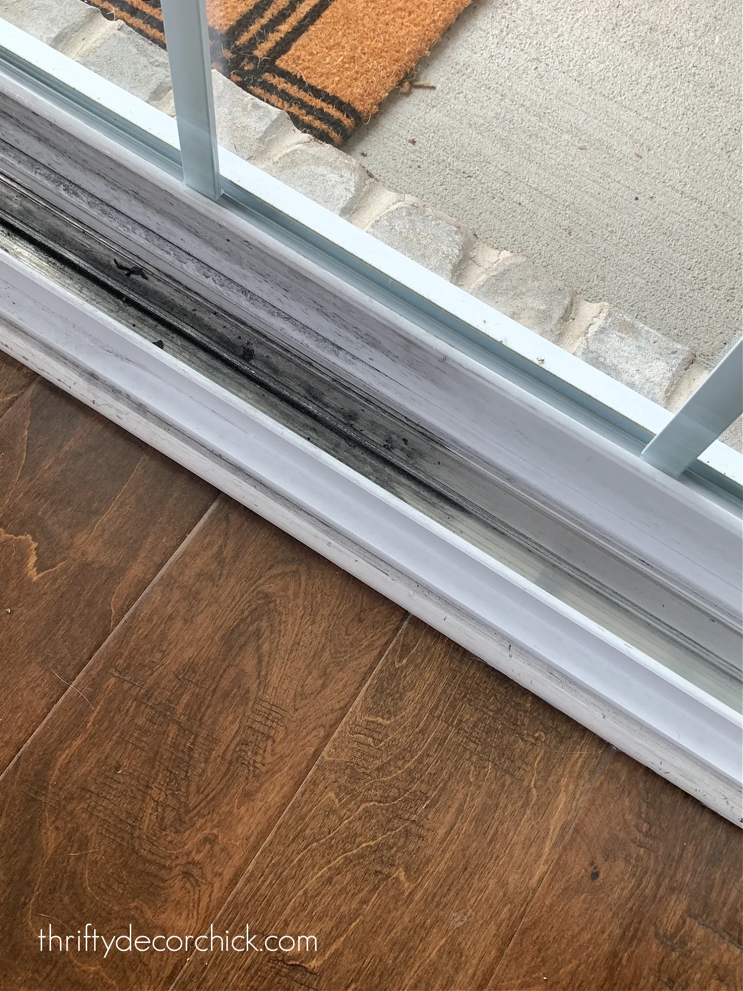 How to Clean Filthy Window Tracks and Sills, Thrifty Decor Chick