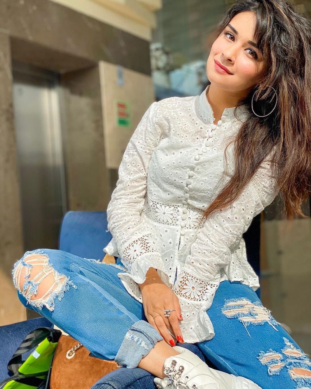 Avneet kaur pic