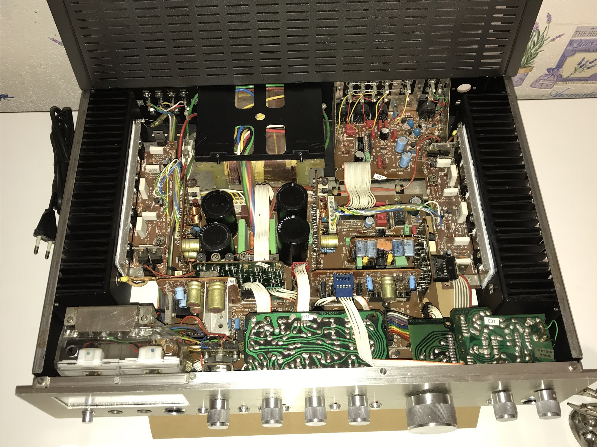 Infrequent Sound [sex.tex] technology: Saba MI 215 Integrated Stereo ...