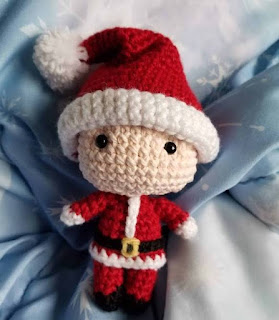 PATRON GRATIS MUÑECO NAVIDAD AMIGURUMI 47576 🎅