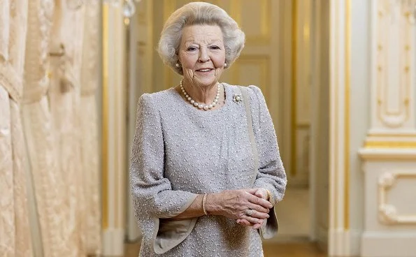 Princess Beatrix expressed her belief that it was time for the responsibility for the Netherlands to pass to a new generation