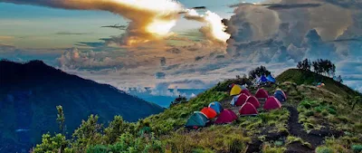 Plawangan Sembalun Crater Rim an altitude 2639 meter of mount Rinjani