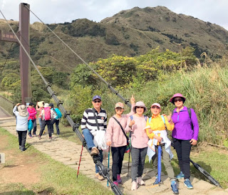 中壢社大週四趴趴走-冷擎步道半日遊,在大草原上野餐.恣意徜徉