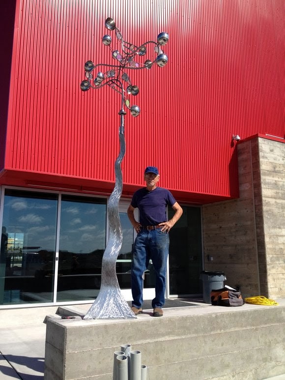 One Of Many Great Austin Artists The Austin Wind Sculpture Artist