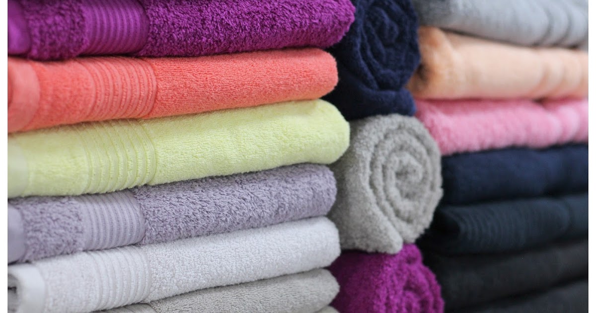 Come piegare gli asciugamani per risparmiare spazio- Carillo Home