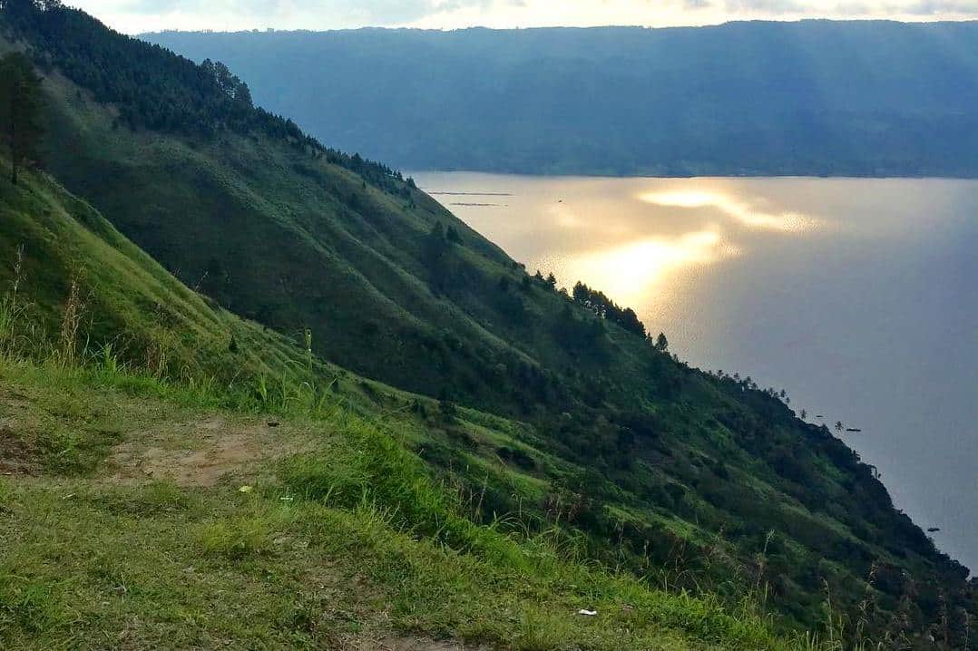 Bukit Senyum Motung, Eksotika Bona Pasogit yang Dirindukan - Pariwisata