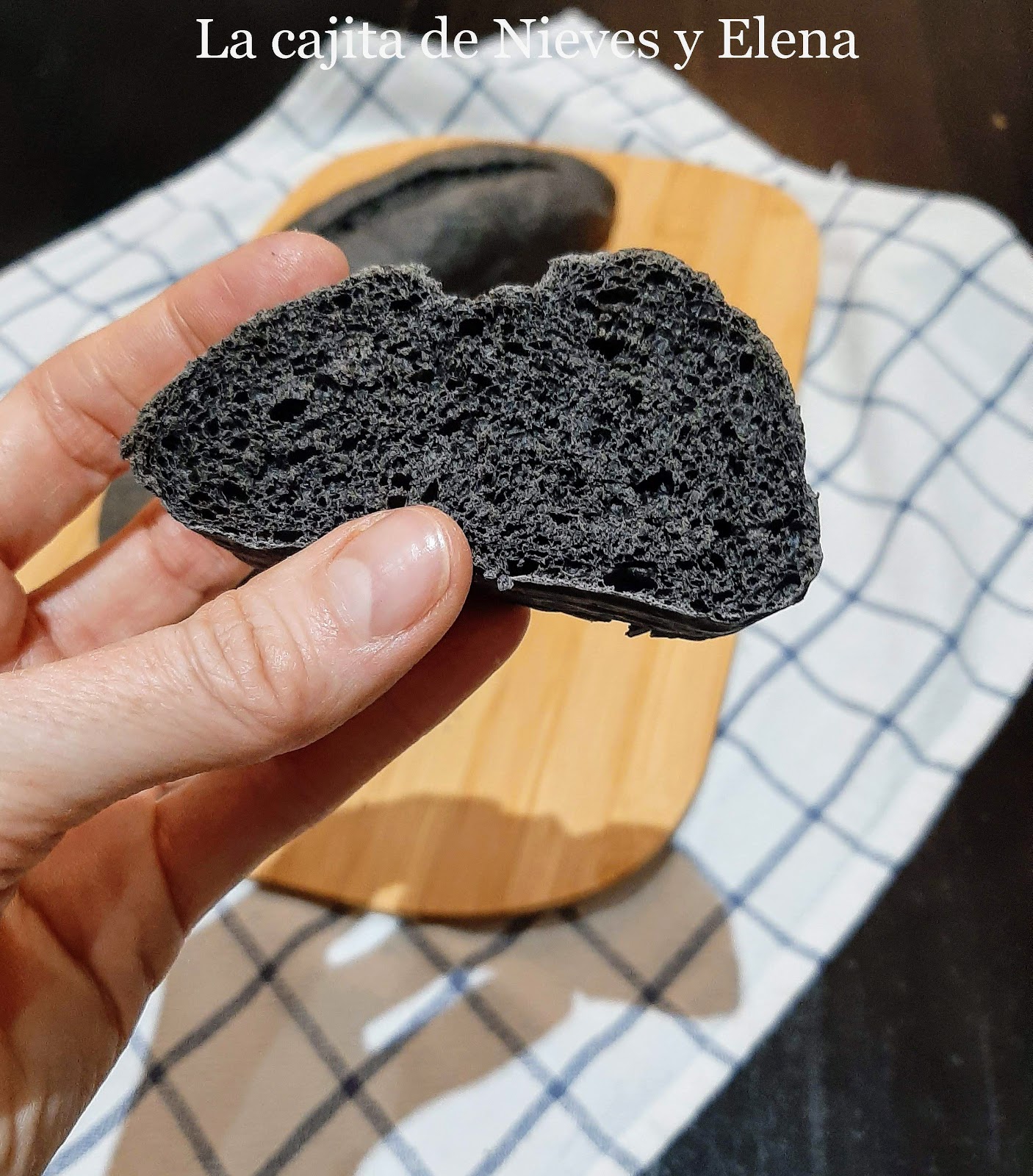 Pan negro de tinta de calamar