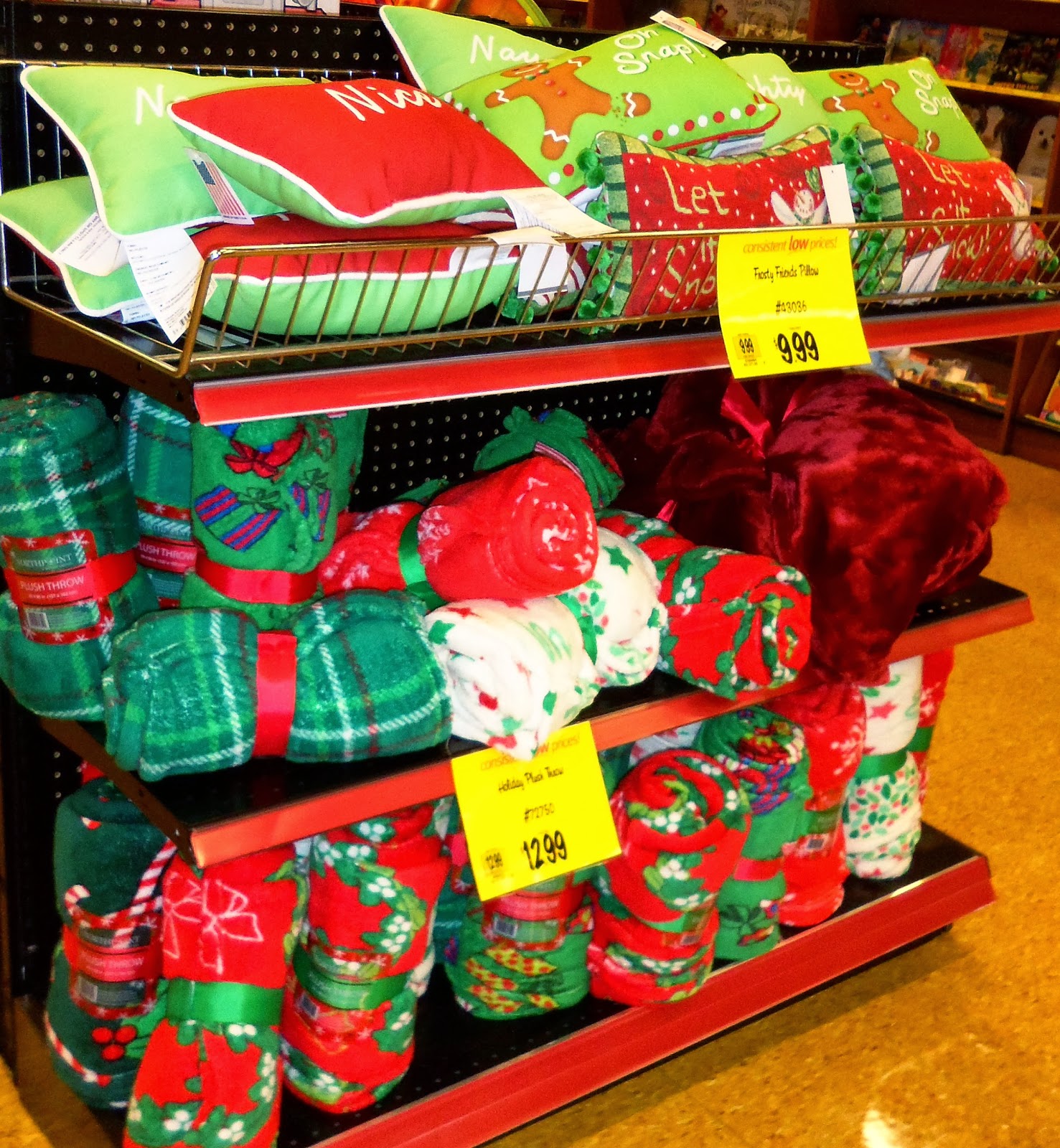 A DEBBIEDABBLE CHRISTMAS Christmas in the Stores Wegman's & Kohl's