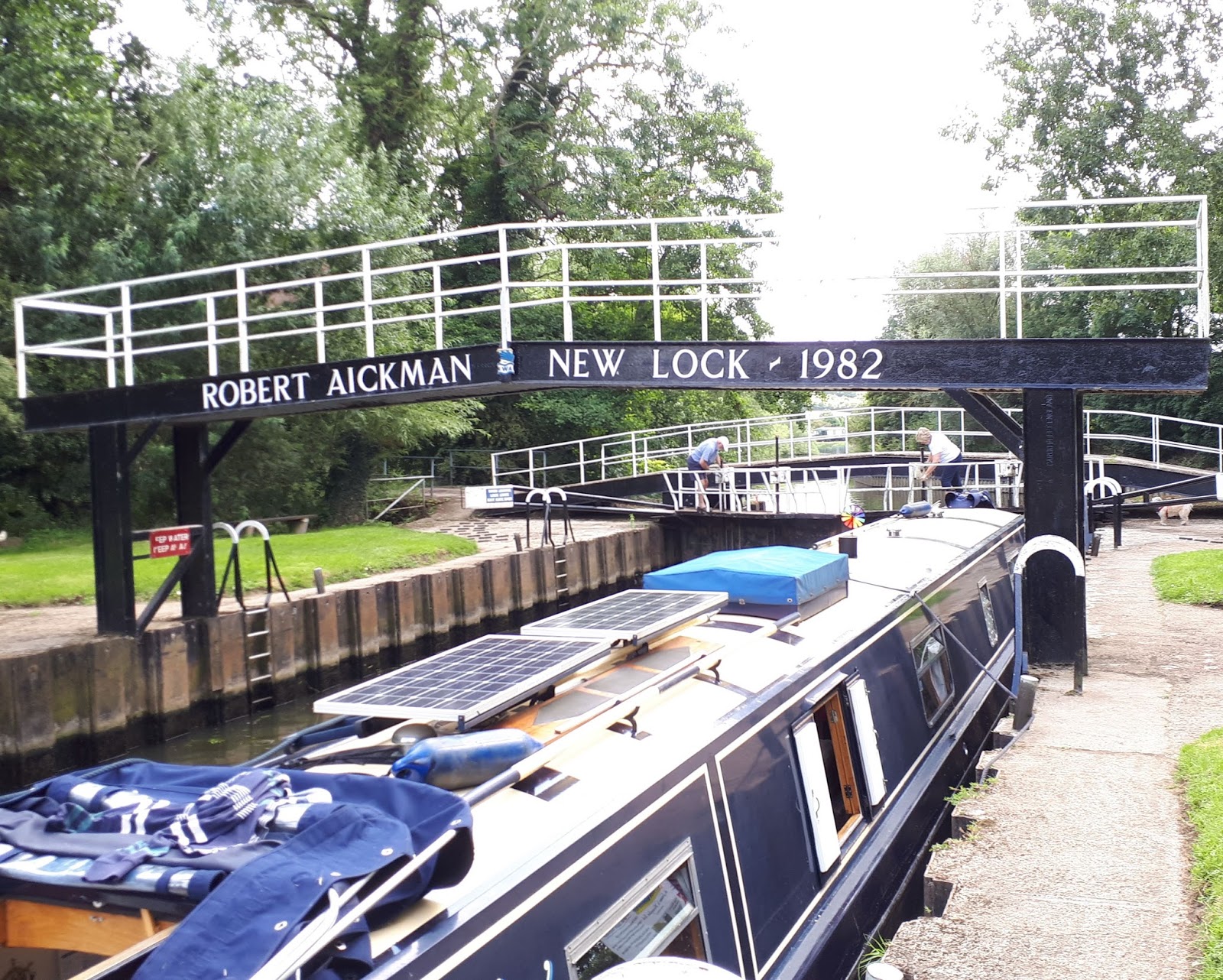 and Millie makes three Fish & Anchor, Offenham (River Avon) Sunday