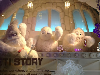 Saks Fifth Avenue Saks