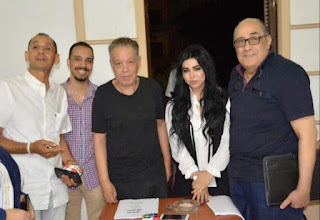 \"ع الداون لود\" مسرحية تعالج أزمة الأخلاق في الحارة الشعبية