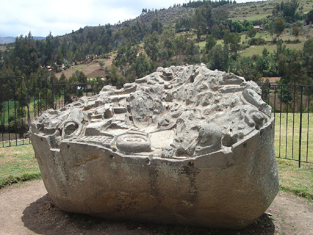 Камень Сайвите у дороги Абанкай-Куско,  в районе Апуримак, Перу