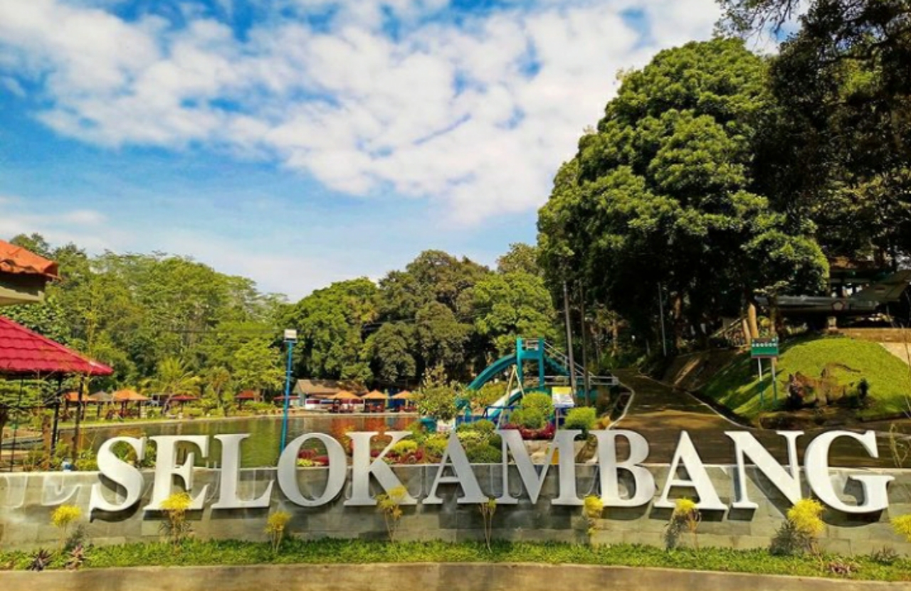 keindahan tempat wisata pemandian alam solokambang