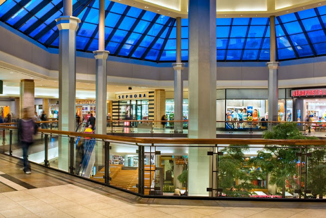 Fairview Mall em Toronto Fairview Mall em Toronto