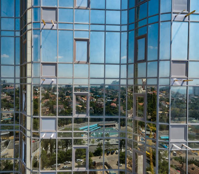 Glass dome for decor