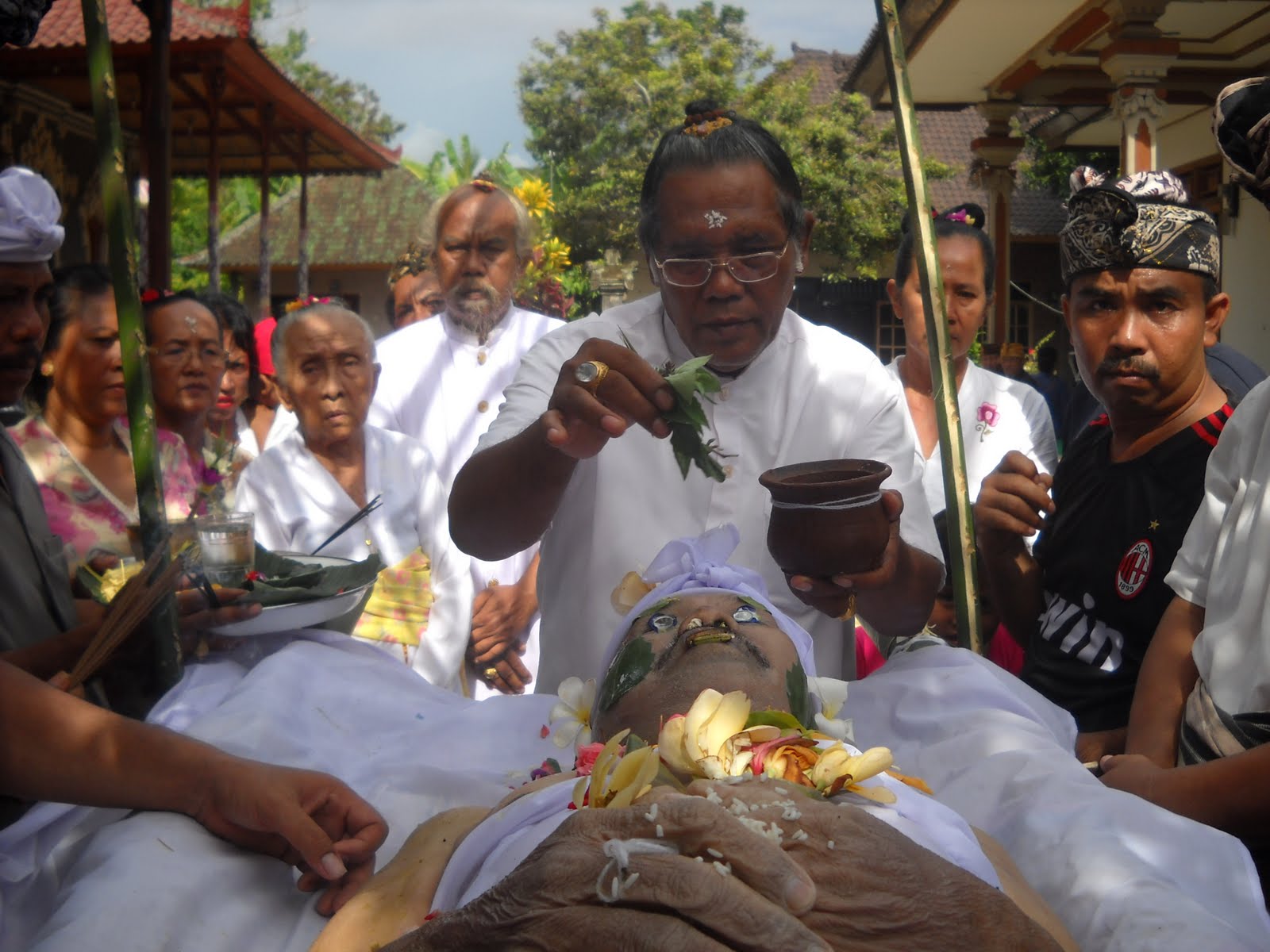 GRIYA GEDE MAS JEMBRANA April 2011