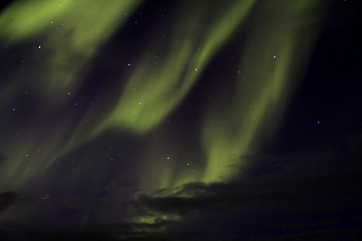 Auroras boreales en Islandia en verano
