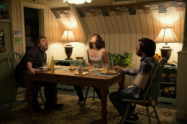 Ulice Cloverfield 10 (10 Cloverfield Lane) – Recenze