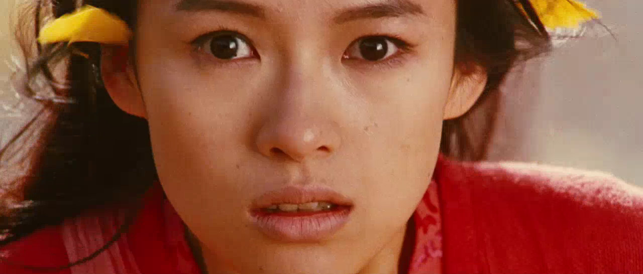 Films Et Séries Tv Avec Zhang Ziyi Movie and TV Cast Screencaps: Zhang Ziyi as Moon / Hero (2002) / 27