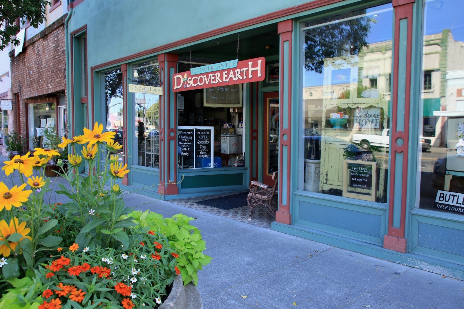 Travels with Twinkles Red Bluff, California