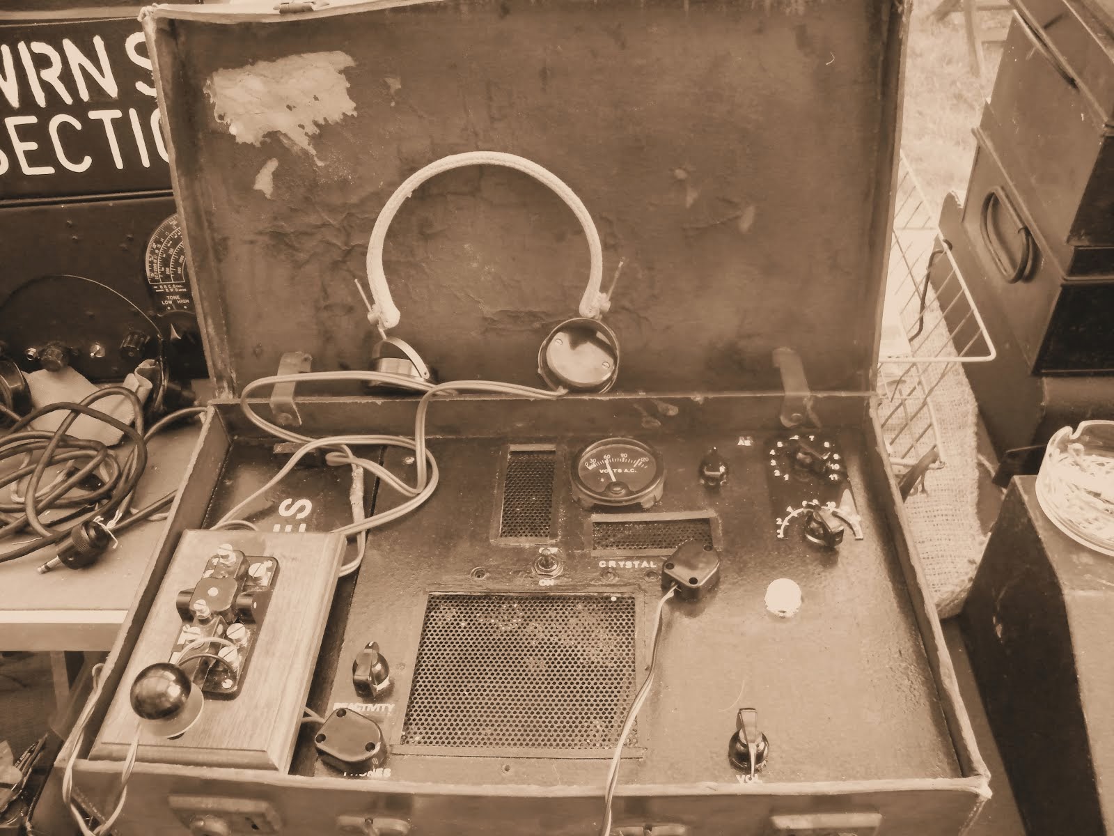 WWII Spy Suitcase Radio