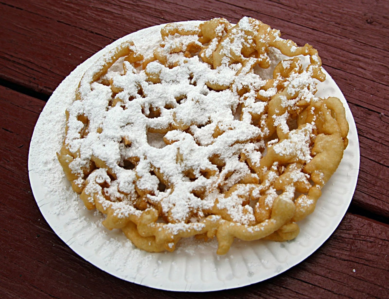 Claudia's Kingdom Bolo de Funil(Funnel Cake)