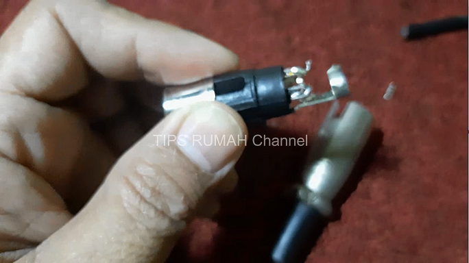 Cara Menyambung Kabel Ke Soket Mic Dinur Music Studio