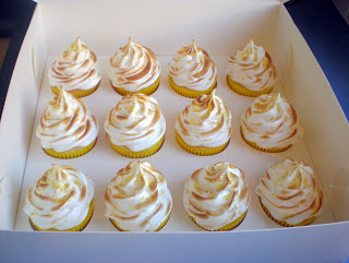 Healthy Lemon Meringue Cupcakes | Healthy Bake Lemon Cupcakes