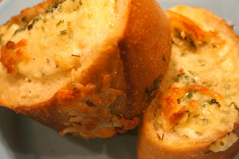 Pine Creek Style Navy Beans & Garlic Bread...