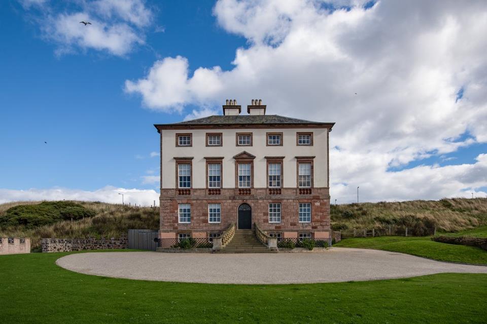 The Holiday Cottages Merchants House at Gunsgreen House, Eyemouth
