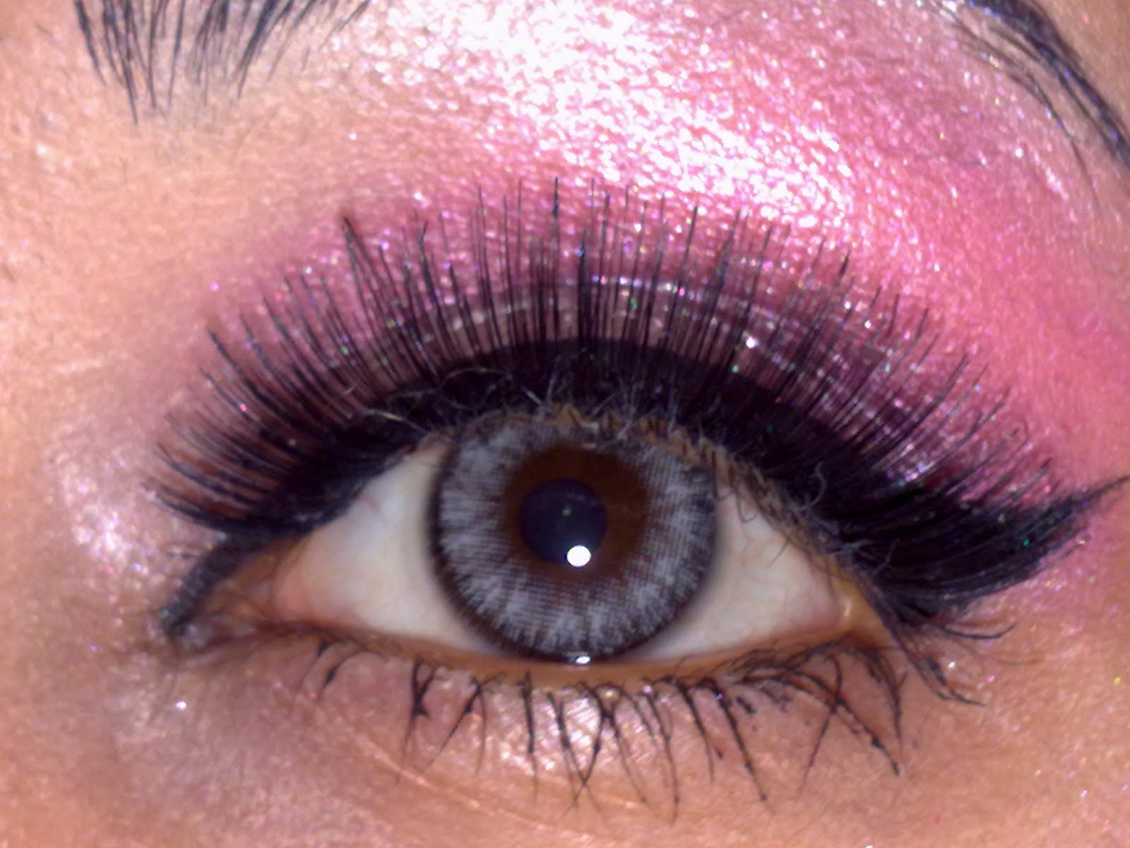 Love Makeup Safira Adore Bitone Grey Coloured Contact Lenses Review from KoreaBigEyes