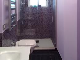 Baños color violeta - Colores en Casa