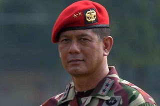 Biografi Doni Monard