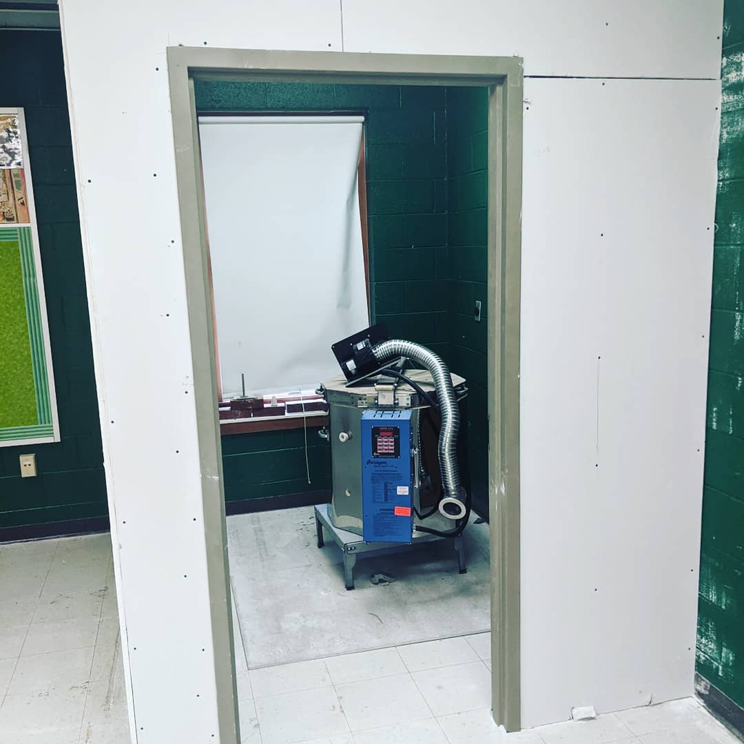 Art With Mr. E KILN ROOM!!