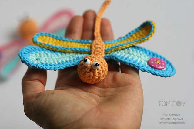Dragonfly 3D crochet applique