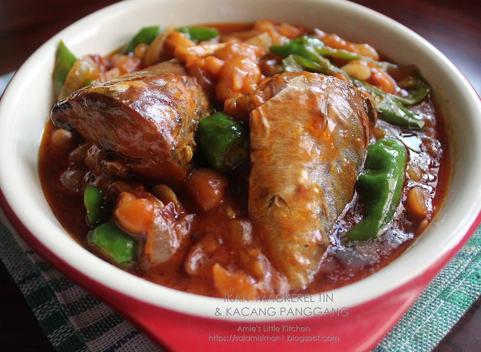 Ikan Mackerel Tin Masak dengan Kacang Panggang Amie's Little Kitchen