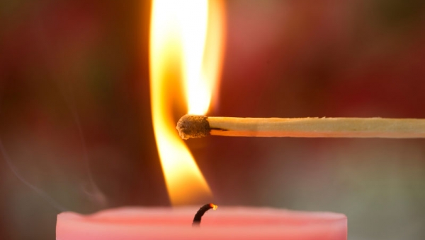 Προσοχή στα αρωματικά κεριά και αποσμητικά χώρου – Άμεσος κίνδυνος υγείας!