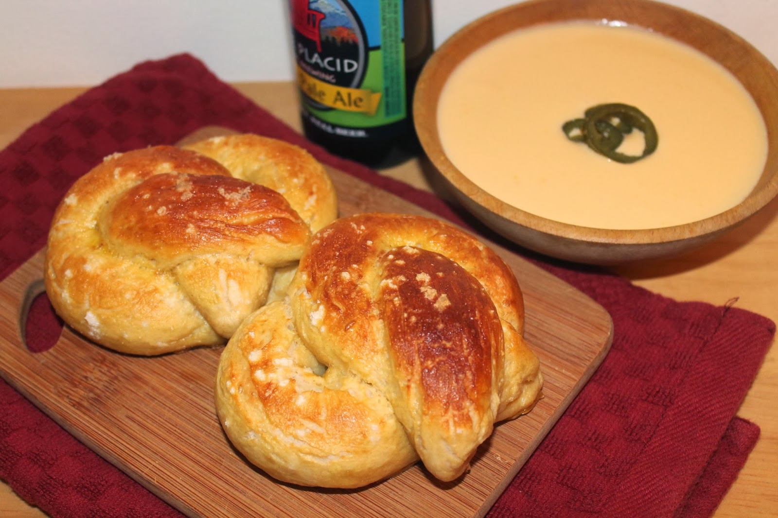 Savory Moments Soft pretzels with cheddarale dipping sauce