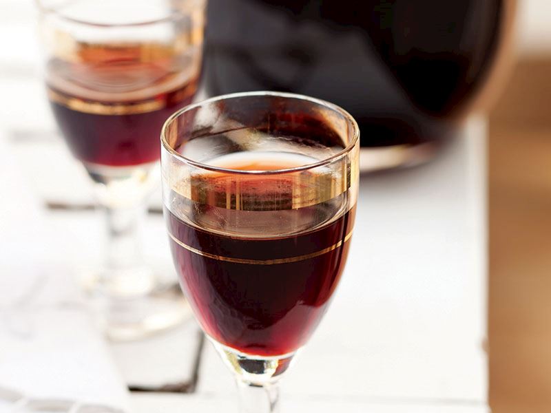 Evde Likor Ev Yapimi Likor Tarifleri Liquor At Home Liquor Recipes Karadut Likoru Mullberry Liqueur