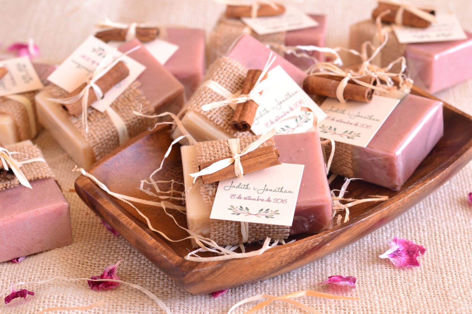 Detalles aromáticos para eventos, jabones artesanales.