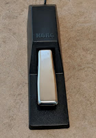 picture of Korg Grandsatge digital piano sustain pedal