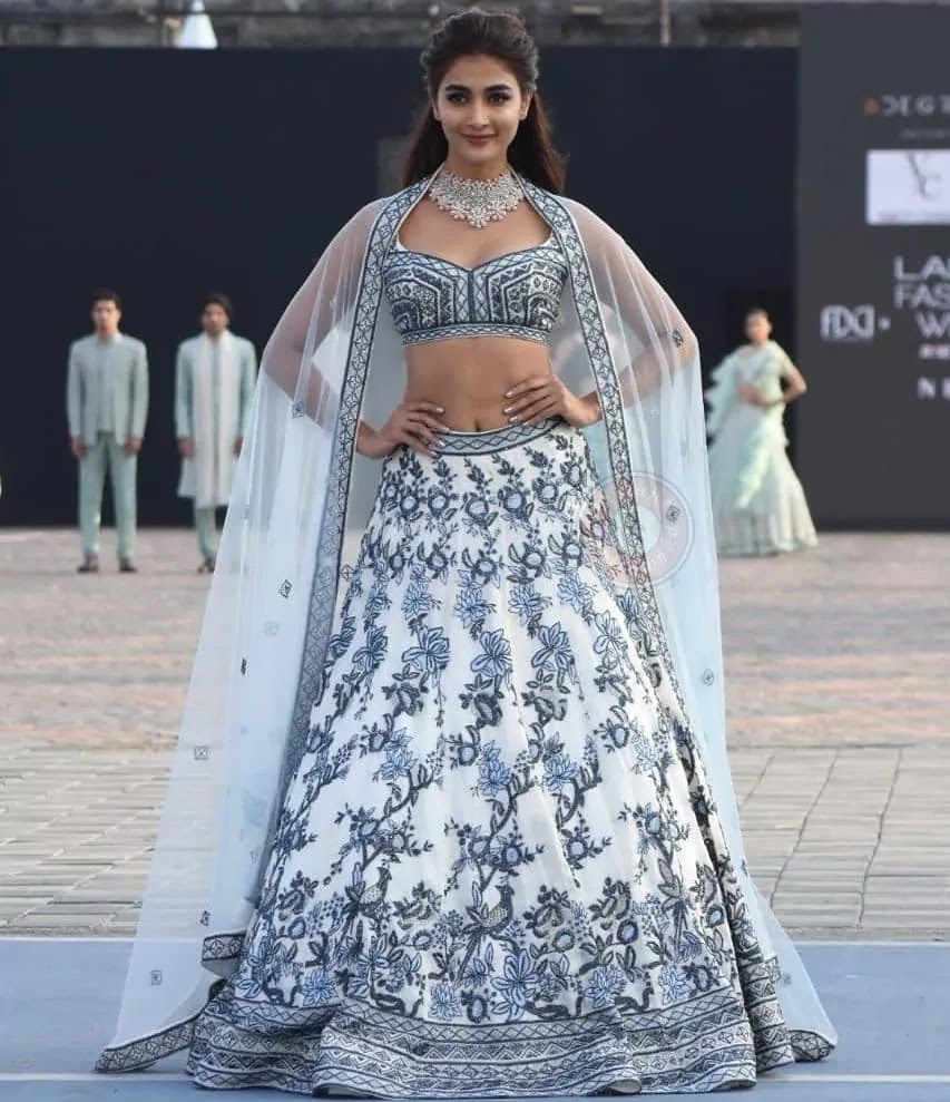 pooja-hegde-gorgeous-lehenga-at-lakme-fashion-week pooja-hegde-gorgeous-lehenga-at-lakme-fashion-week