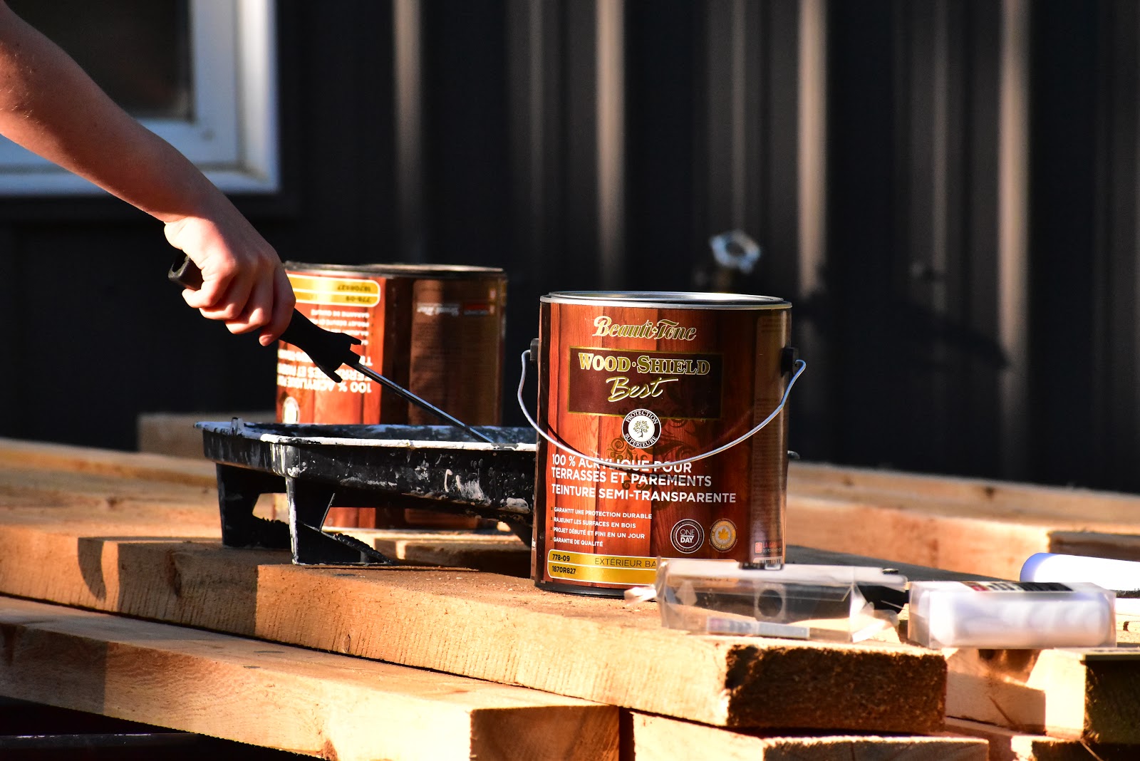 Living Off Grid 45.05 N, 77.85 W HELPING GRANDPA PAINT