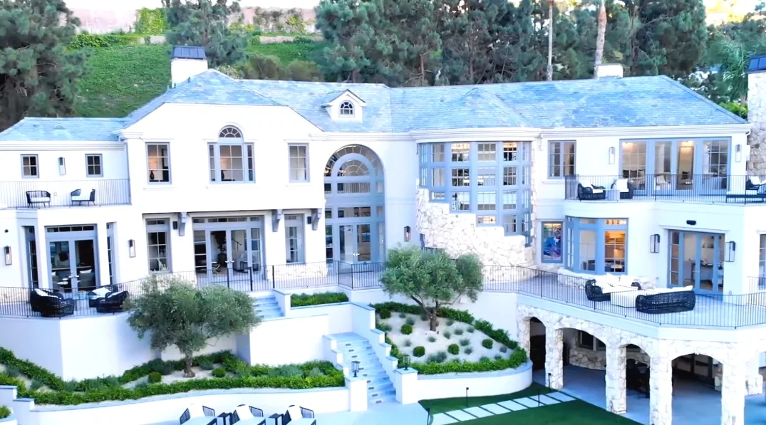36 Photos vs. Tour Marshmello's $10 Million Los Angeles Mansion Interior Design