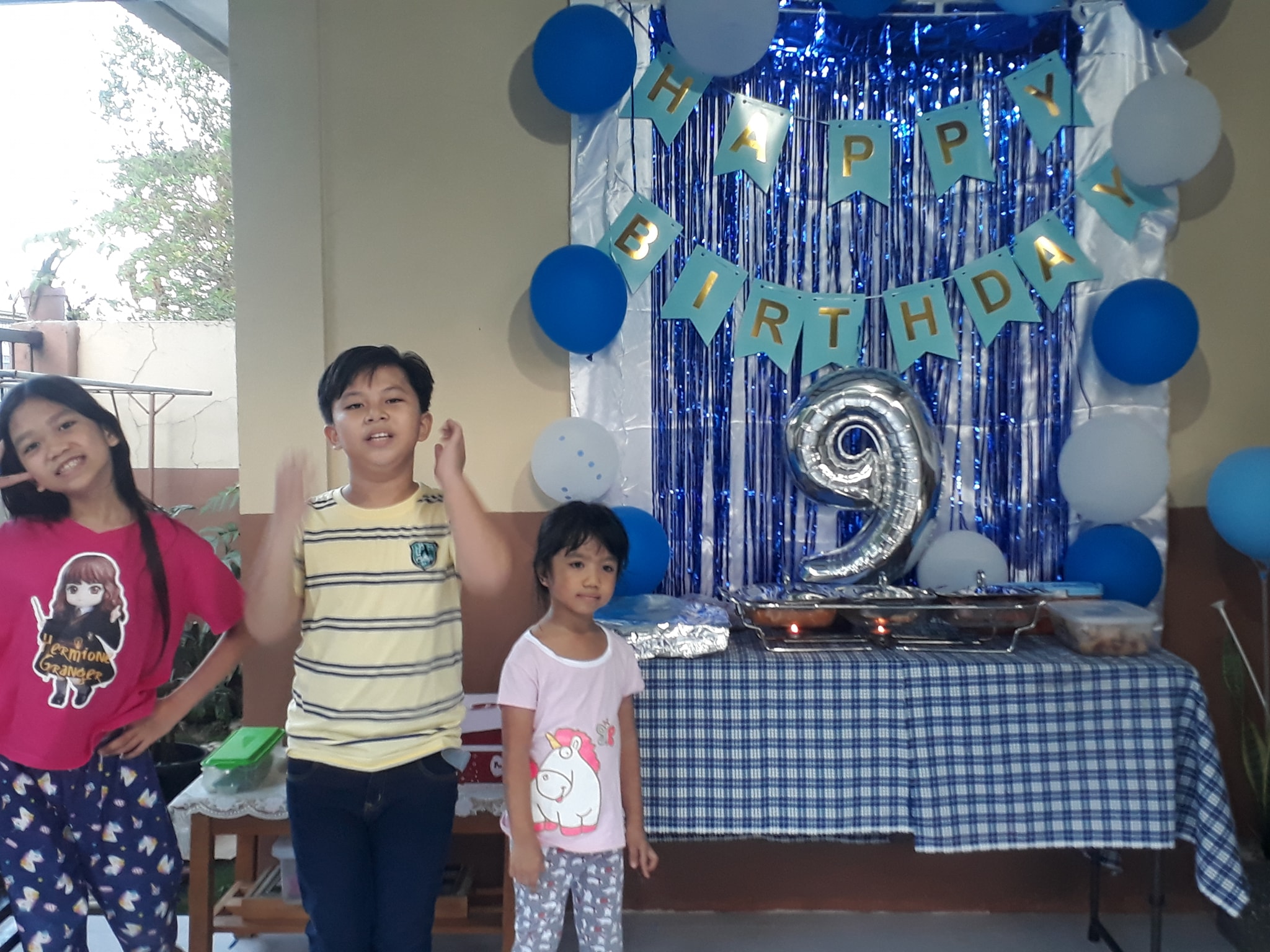 Simple Blue Birthday Decoration Ideas At Home On A Budget First Time Mom simple-blue-birthday-decoration-ideas-at-home-on-a-budget-first-time-mom