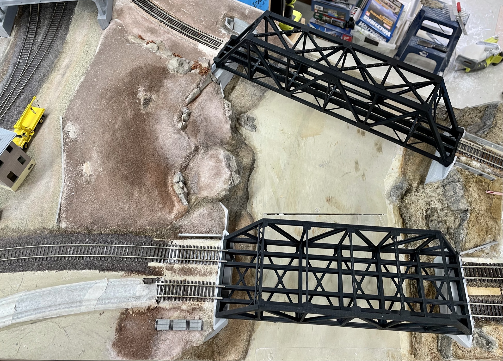 JLandT Railroad Bridges reinstalled & more weathering...