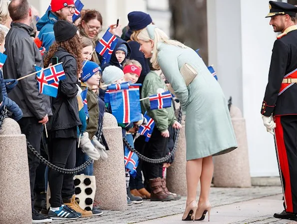 King Harald, Queen Sonja, Crown Prince Haakon, Crown Princess Mette-Marit and Princess Astrid welcome President of Iceland Gudni Johannesson and his wife Eliza Reid